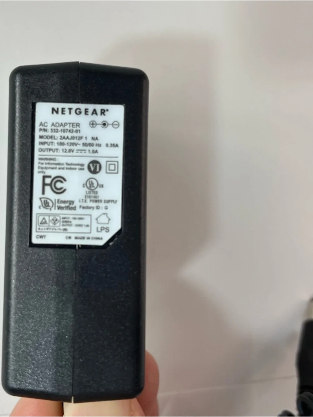 NETGEAR ProSAFE Plus (GS105Ev2) 5-Port Gigabit Easy Use Ethernet Switch